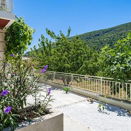 Apartman Silver Deluxe, Sea View Apt.2+1, Private Parking Prijevor
